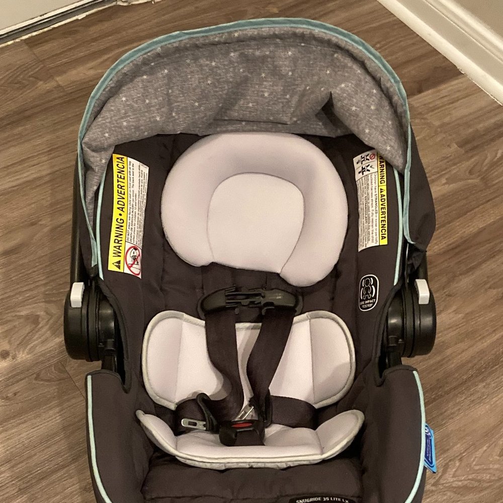Graco infant car seat